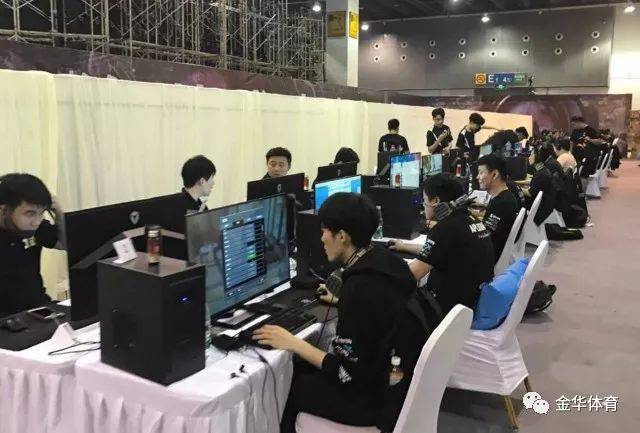 曼城凭借稳 曼城凭借稳